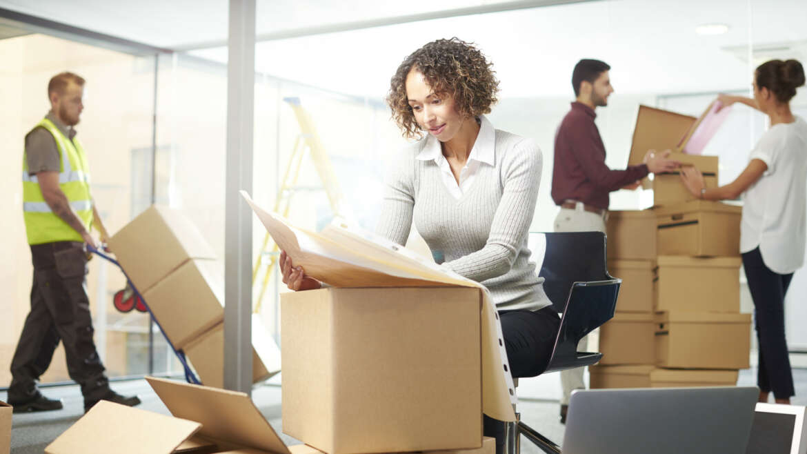Stratégies pour minimiser l’impact d’un déménagement de bureaux sur les clients